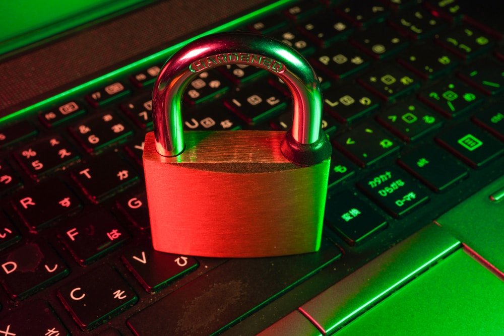 Enterprise Ransomware Defense Architecture: Immutable Backups & Rapid Disaster Recovery